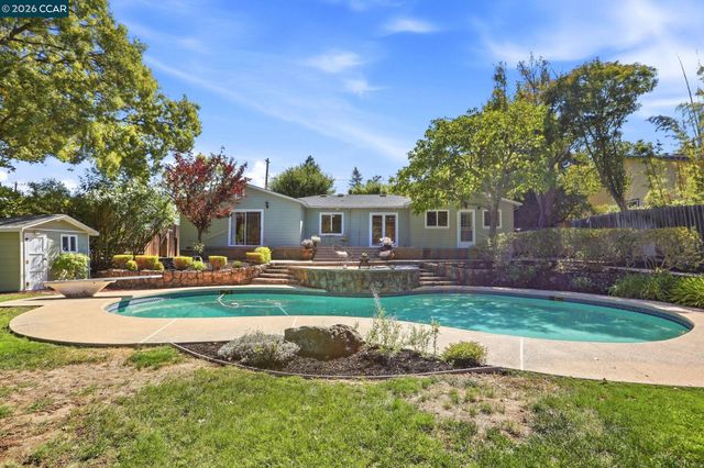 140 Lucinda Ln, Pleasant Hill, CA 94523