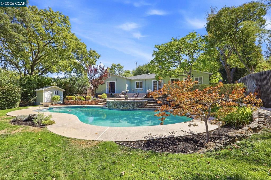 140 Lucinda Ln, Pleasant Hill, CA 94523