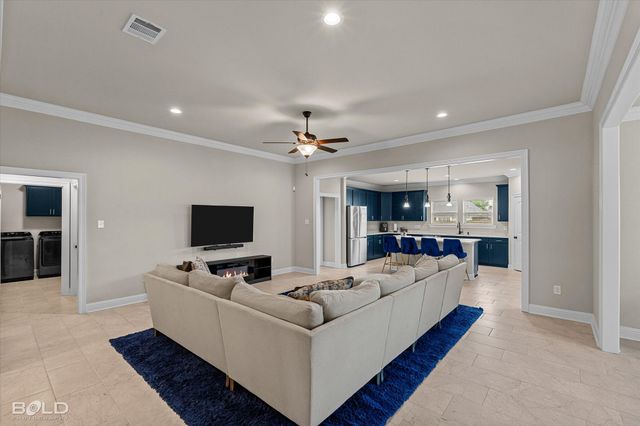 133 St Edmunds Way, Bossier City, LA 71111