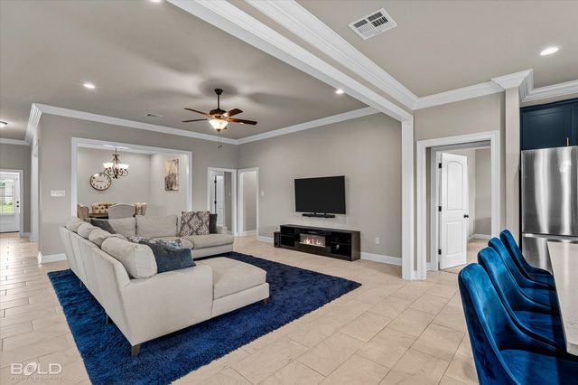 133 St Edmunds Way, Bossier City, LA 71111