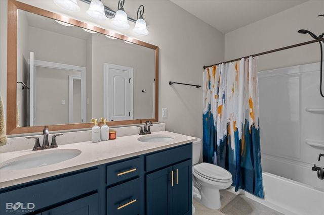 133 St Edmunds Way, Bossier City, LA 71111