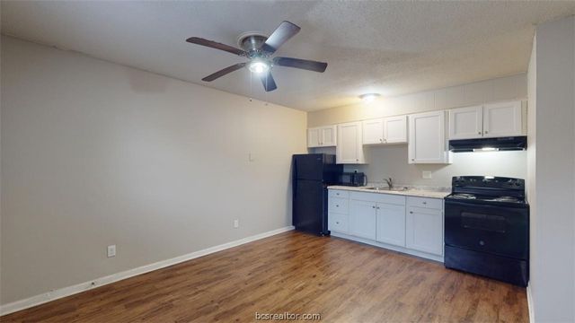 500 Foch Street 10, Bryan, TX 77801