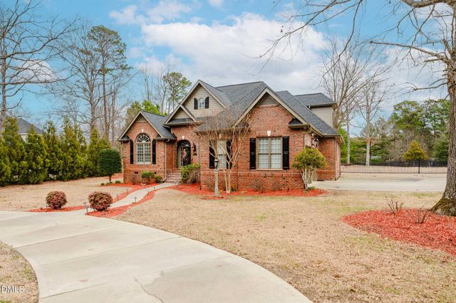 2801 Stonewalk Court, Zebulon, NC 27597