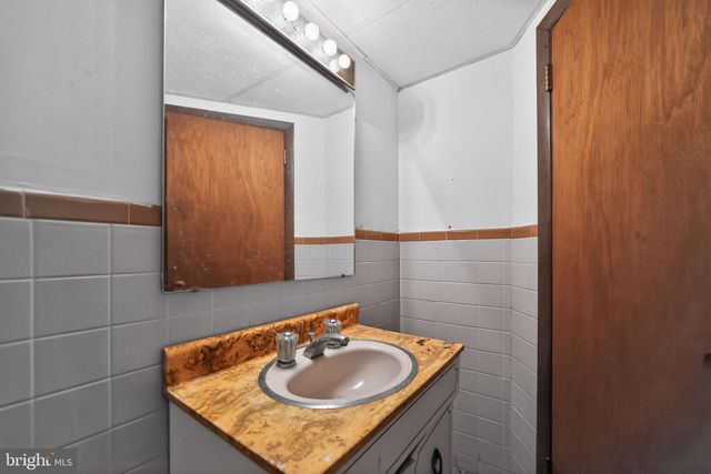 6448 CHEROKEE ST, Philadelphia, PA 19119