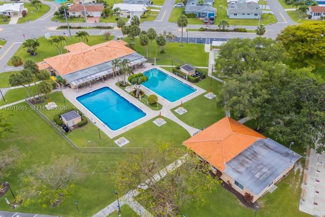 4605 NW 47th Ct, Tamarac, FL 33319