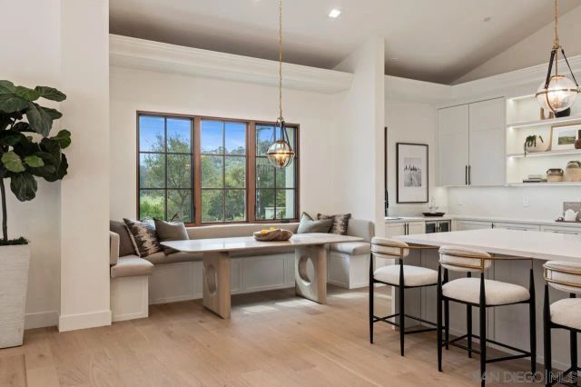 5758 Las Palomas, Rancho Santa Fe, CA 92067