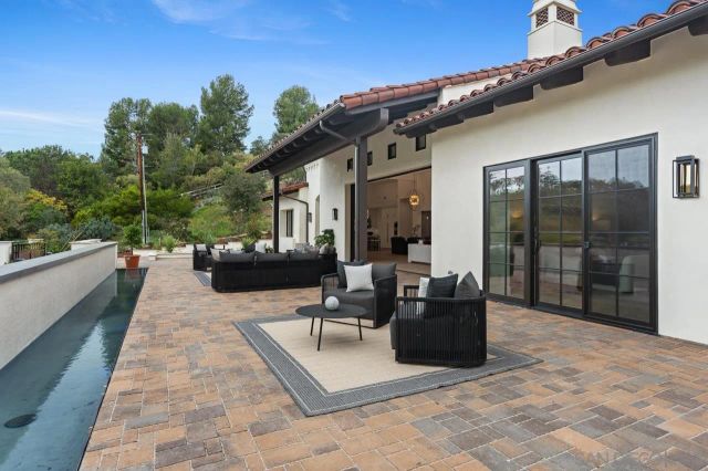 5758 Las Palomas, Rancho Santa Fe, CA 92067