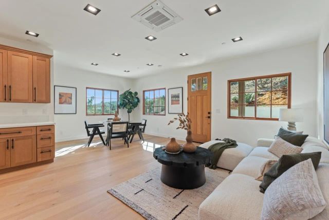 5758 Las Palomas, Rancho Santa Fe, CA 92067