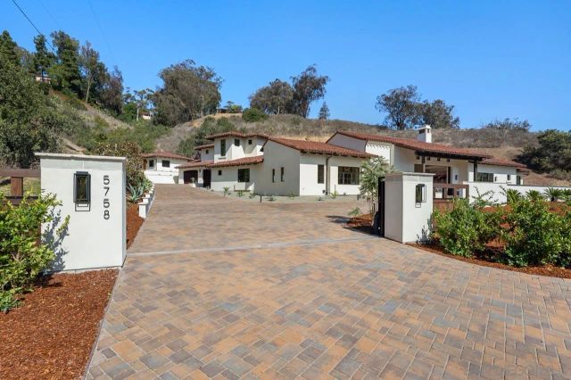 5758 Las Palomas, Rancho Santa Fe, CA 92067
