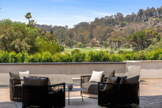 5758 Las Palomas, Rancho Santa Fe, CA 92067