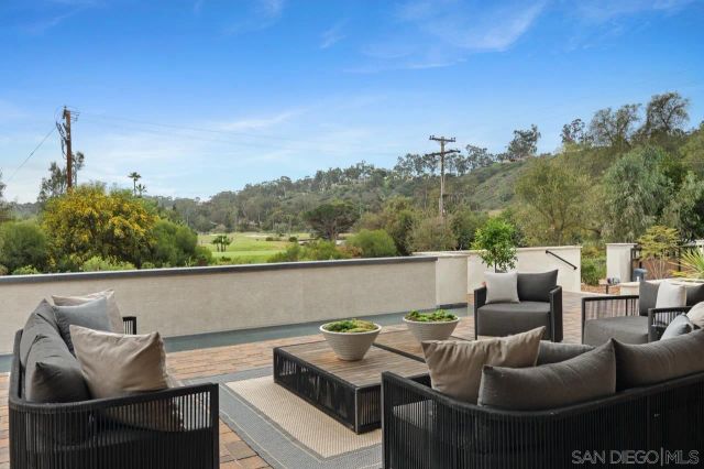 5758 Las Palomas, Rancho Santa Fe, CA 92067