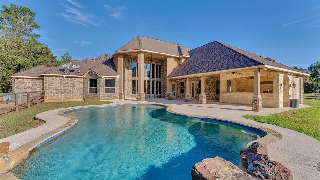 8071 Stacy Diane Drive, Montgomery, TX 77316