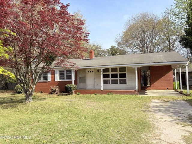 910 Highland Avenue, Trent Woods, NC 28562