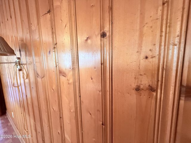 910 Highland Avenue, Trent Woods, NC 28562