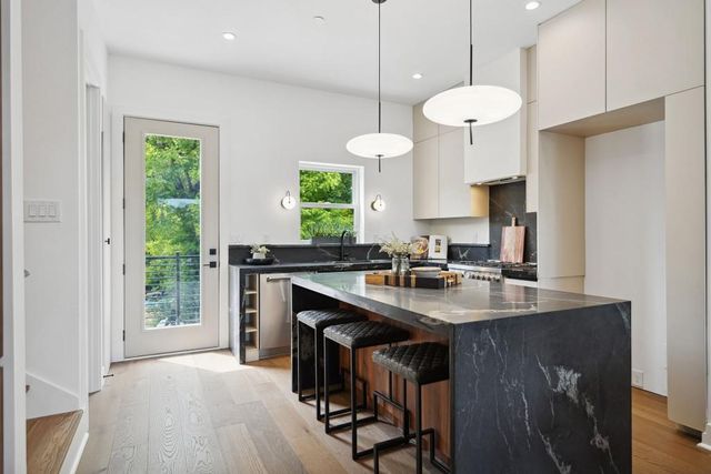 1570 Flat Shoals Rd SE 4, Atlanta, GA 30316