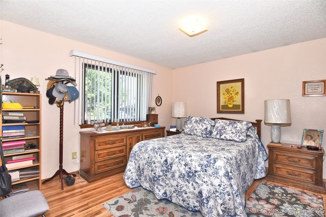 11010 E 13th Street 48, Tulsa, OK 74128