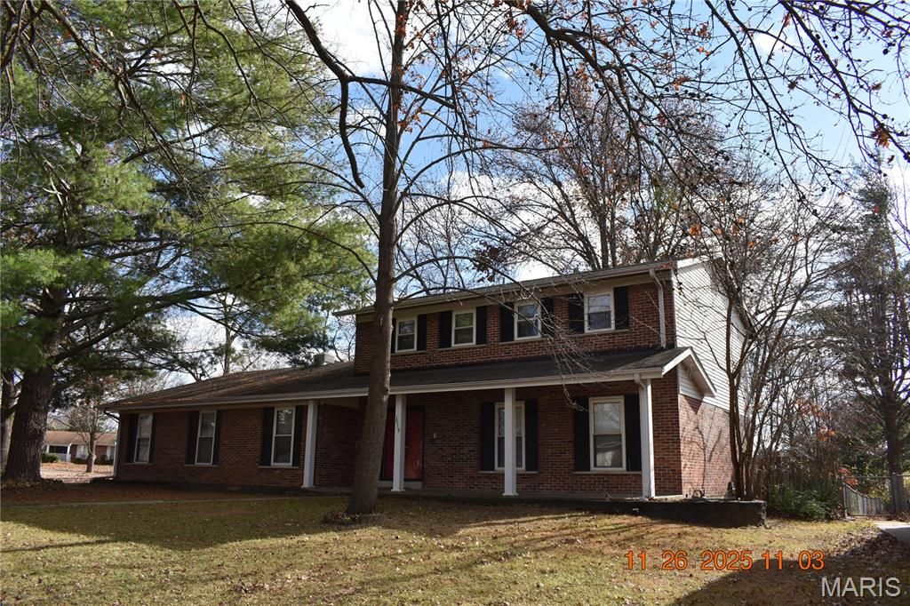 3938 Hirondelle Lane, Florissant, MO 63034