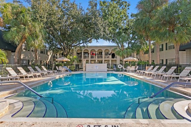 4315 AEGEAN DRIVE 248C, Tampa, FL 33611