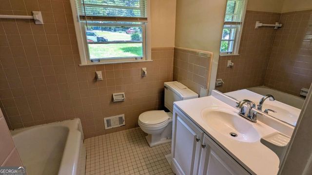 3985 Lindsey Drive, Decatur, GA 30035