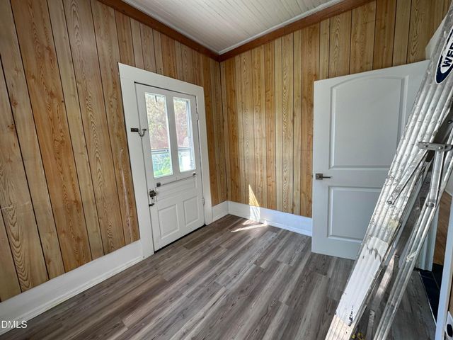201 N Massey Street, Selma, NC 27576