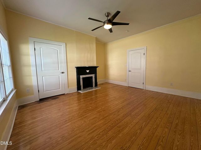 201 N Massey Street, Selma, NC 27576