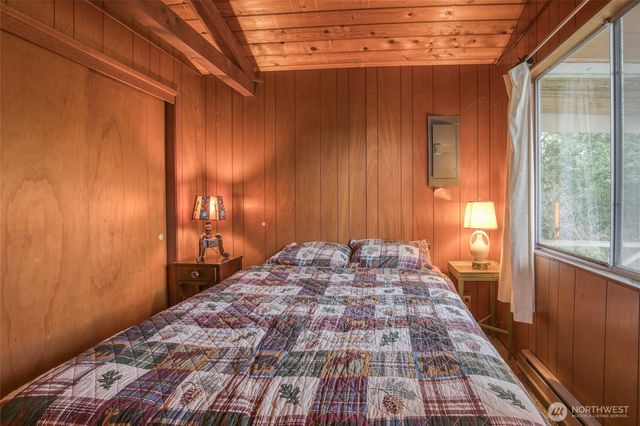 824 Hassalo Avenue SE, Ocean Shores, WA 98569