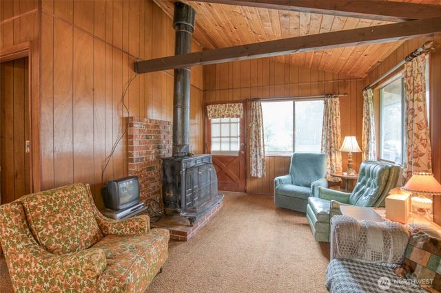 824 Hassalo Avenue SE, Ocean Shores, WA 98569