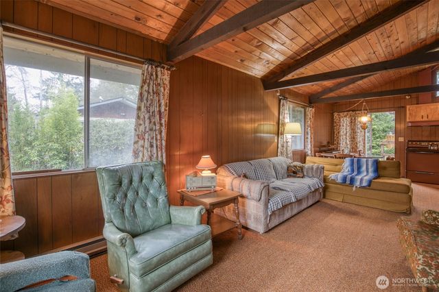 824 Hassalo Avenue SE, Ocean Shores, WA 98569