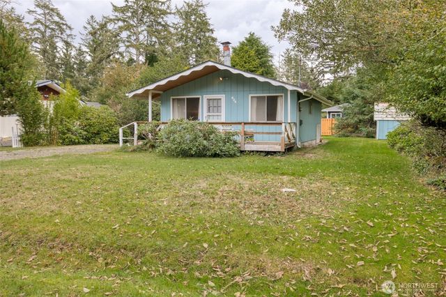 824 Hassalo Avenue SE, Ocean Shores, WA 98569