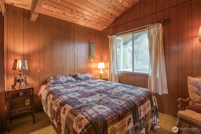 824 Hassalo Avenue SE, Ocean Shores, WA 98569