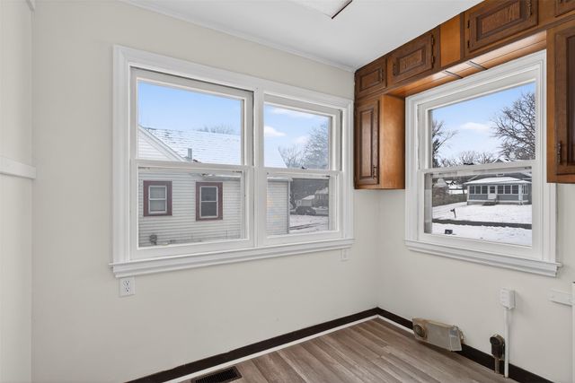 702 Maxwelton Drive, Des Moines, IA 50315