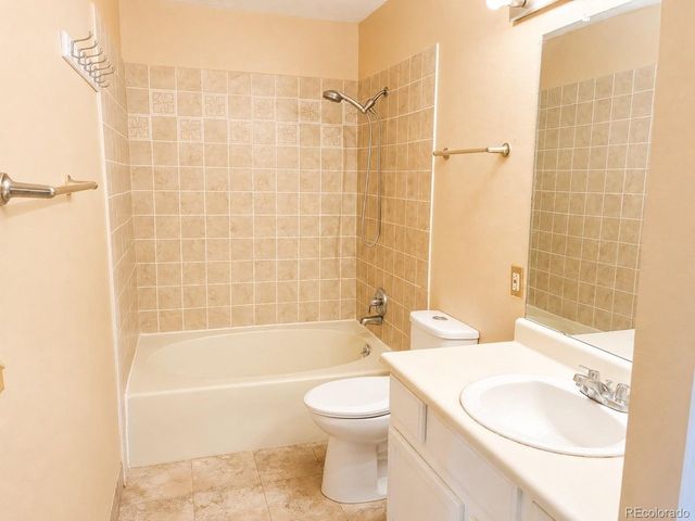 4480 S Pitkin St 127, Aurora, CO 80015