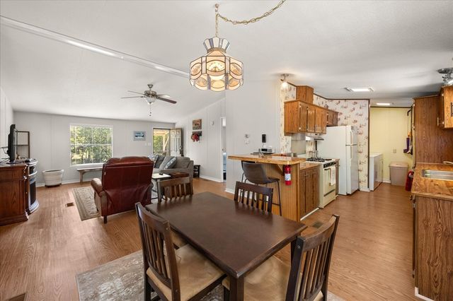 363 Elm Pass 2 Rd, Center Point, TX 78010