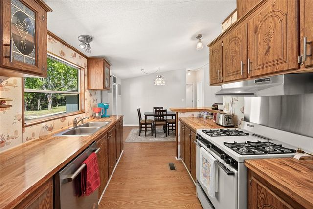 363 Elm Pass 2 Rd, Center Point, TX 78010