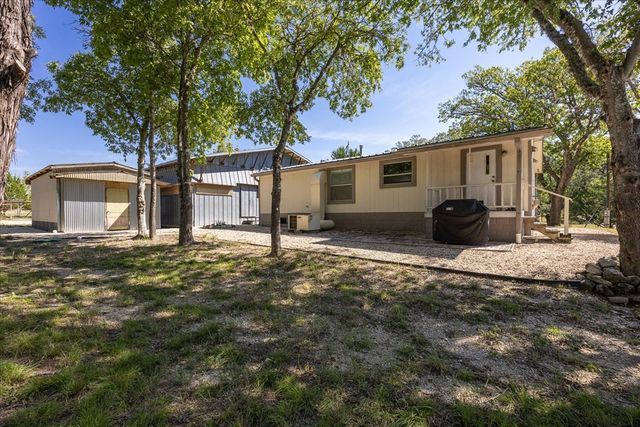 363 Elm Pass 2 Rd, Center Point, TX 78010