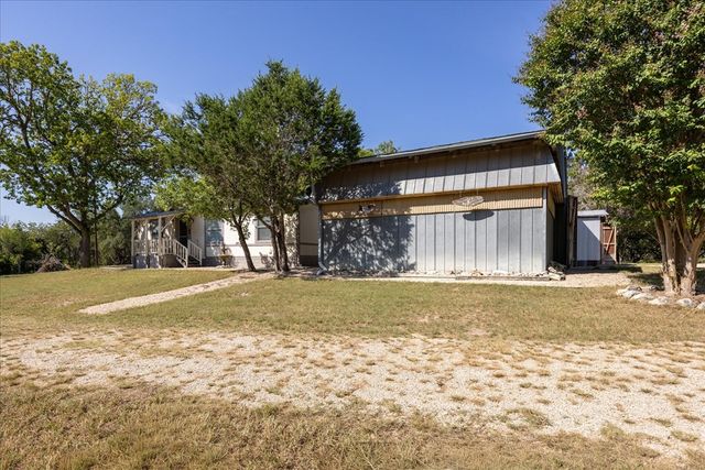 363 Elm Pass 2 Rd, Center Point, TX 78010