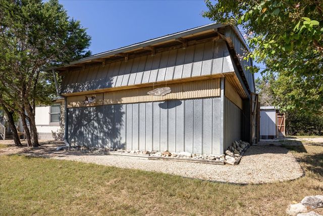 363 Elm Pass 2 Rd, Center Point, TX 78010