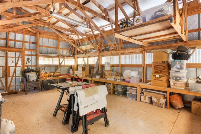 363 Elm Pass 2 Rd, Center Point, TX 78010