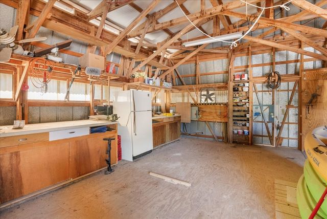 363 Elm Pass 2 Rd, Center Point, TX 78010