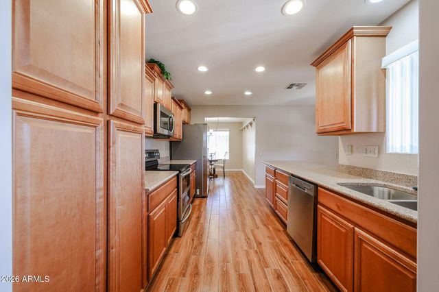 9726 W SHASTA Drive, Sun City, AZ 85351