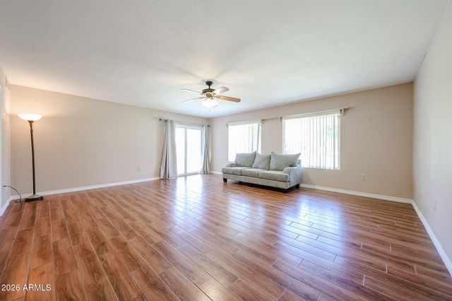 9726 W SHASTA Drive, Sun City, AZ 85351