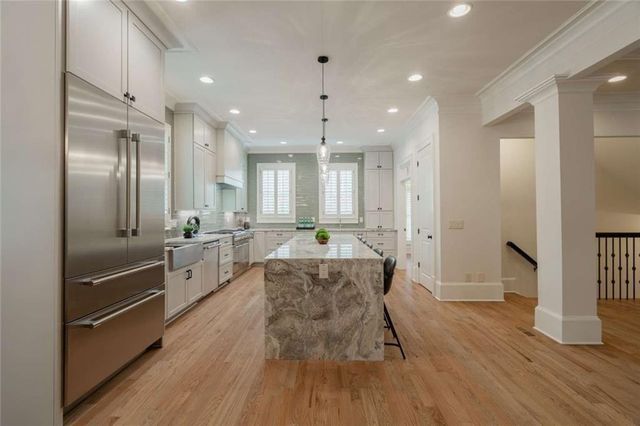 1364 Manget Way, Dunwoody, GA 30338