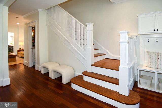 928 MADISON ST NW, Washington, DC 20011