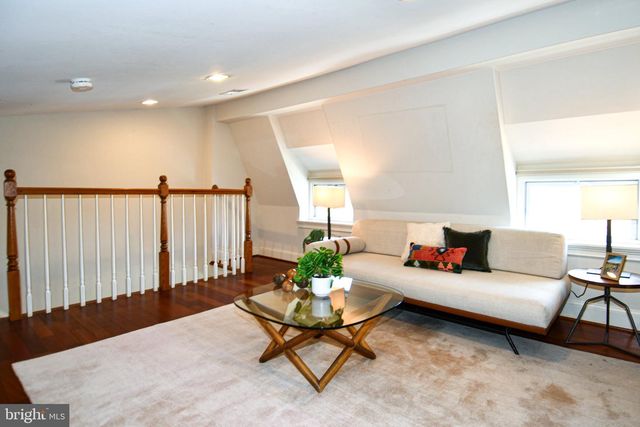 928 MADISON ST NW, Washington, DC 20011