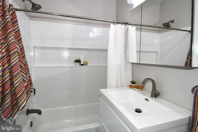 928 MADISON ST NW, Washington, DC 20011