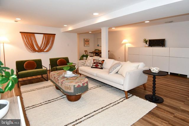 928 MADISON ST NW, Washington, DC 20011
