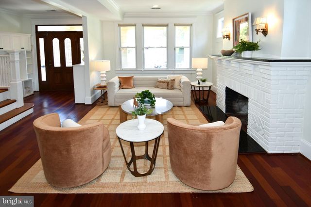 928 MADISON ST NW, Washington, DC 20011