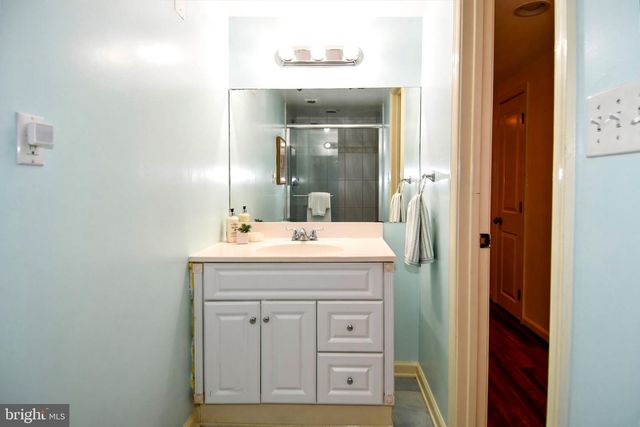 928 MADISON ST NW, Washington, DC 20011