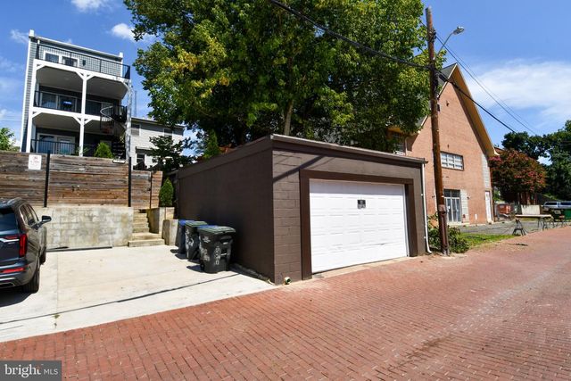 928 MADISON ST NW, Washington, DC 20011