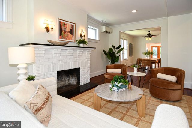 928 MADISON ST NW, Washington, DC 20011